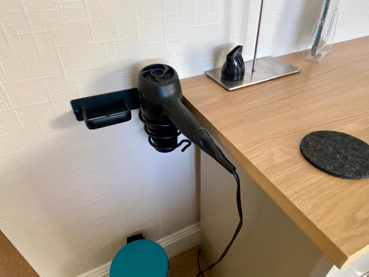 Convenient Contractor Free Parking Walk To Weatherspoons * Bedford