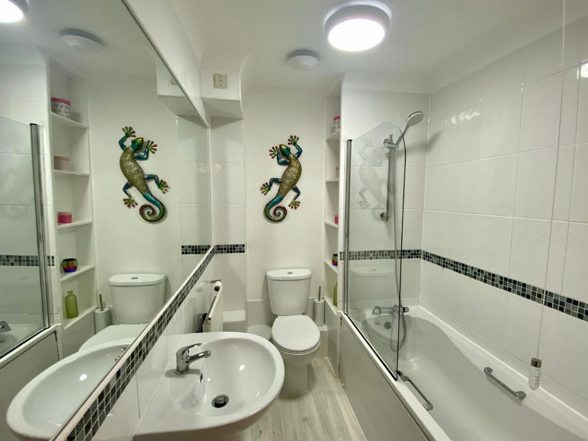 Apartment Convenient Contractor Free Parking Walk To Weatherspoons