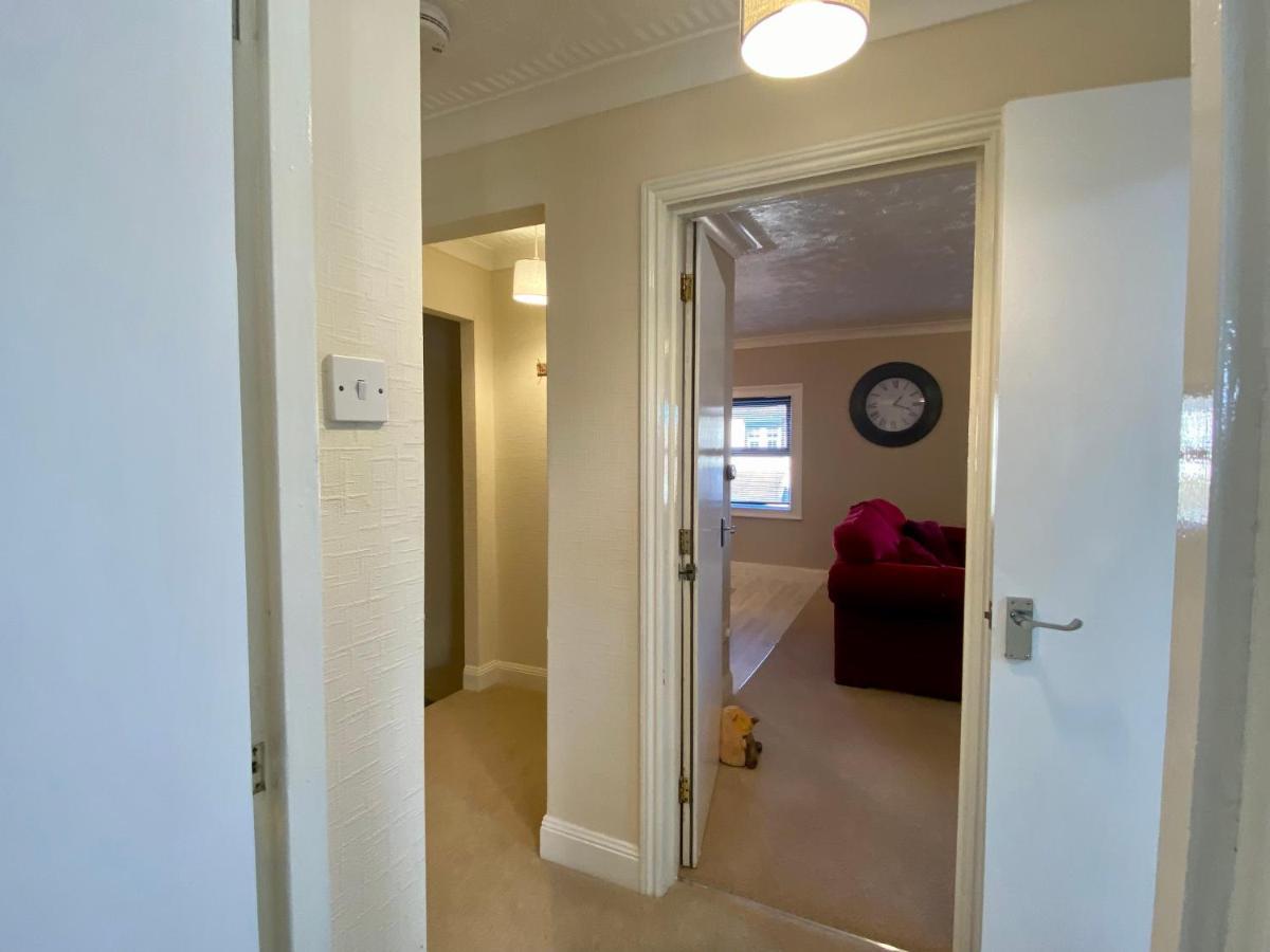 Apartment Convenient Contractor Free Parking Walk To Weatherspoons Bedford